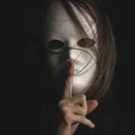 Covert Narcissistic Abuse: 15 Signs You Were Controlled Without Realising It